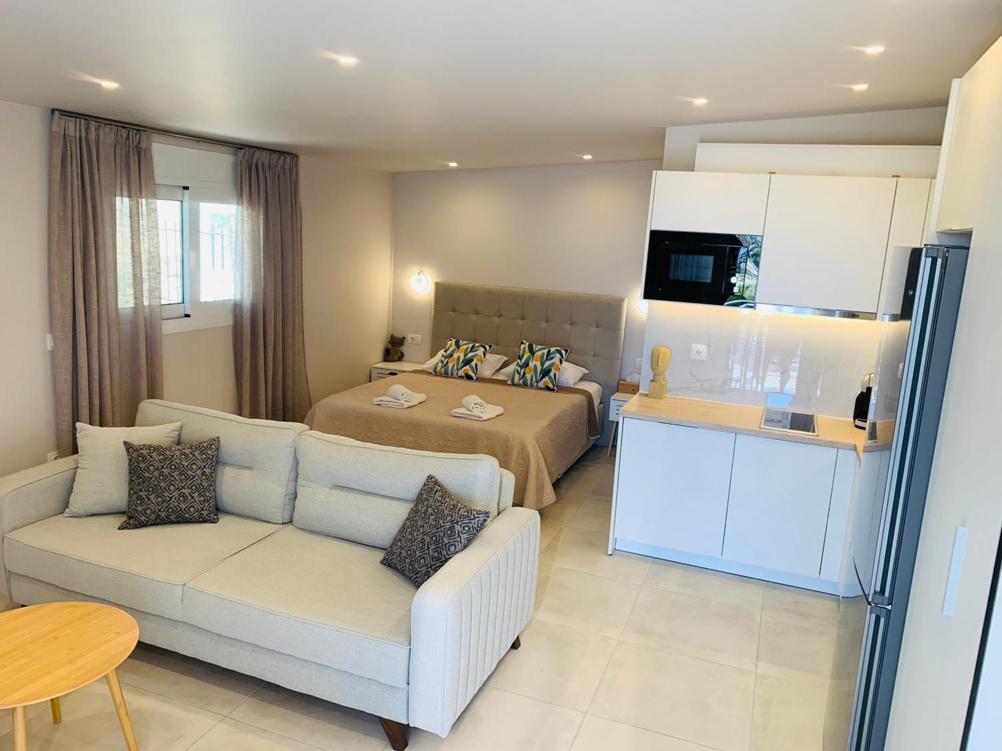Thelfi Luxury Studio In Attica - Close To Varkiza Beach - Sea View Βάρη Εξωτερικό φωτογραφία