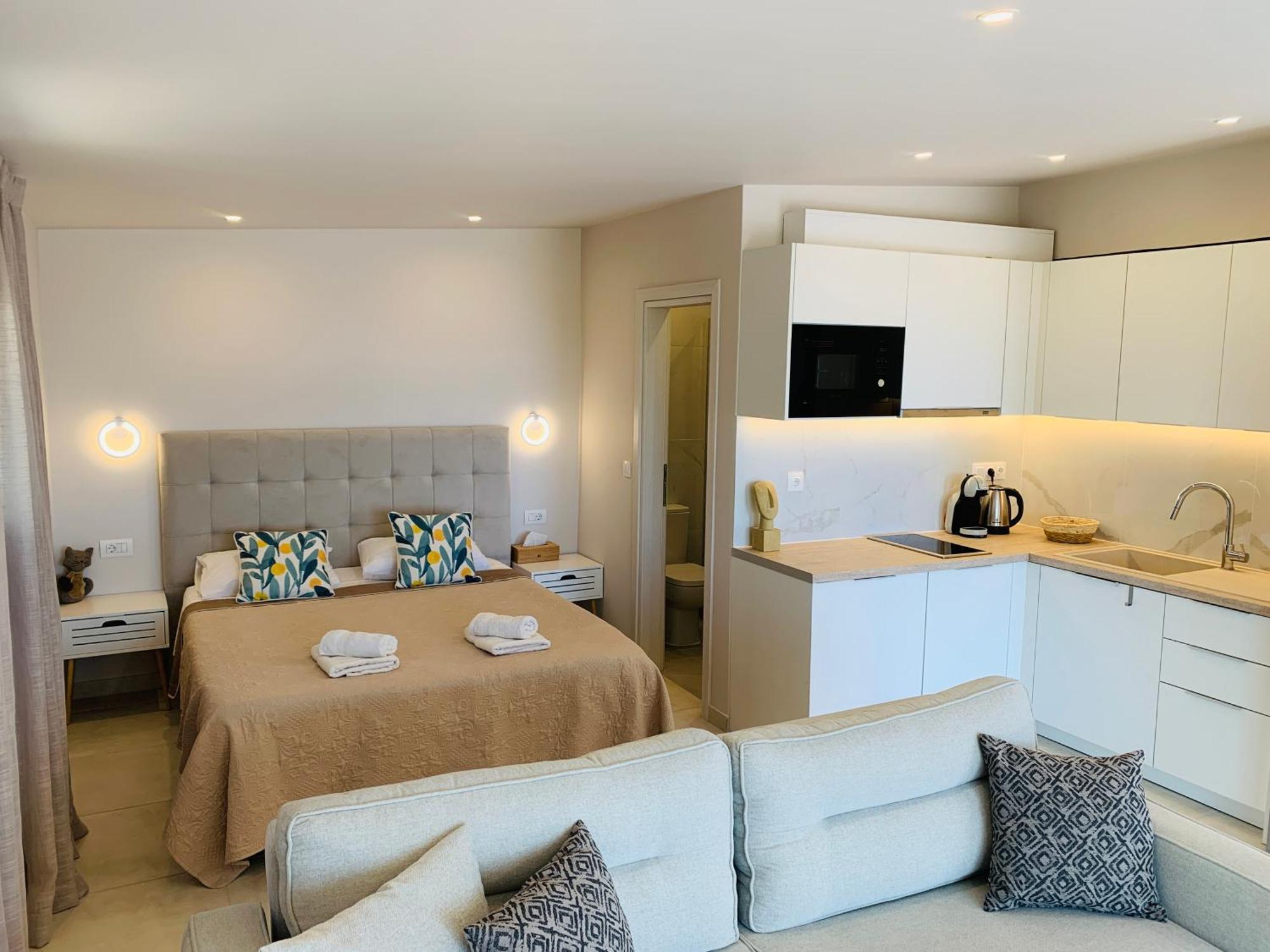 Thelfi Luxury Studio In Attica - Close To Varkiza Beach - Sea View Βάρη Εξωτερικό φωτογραφία