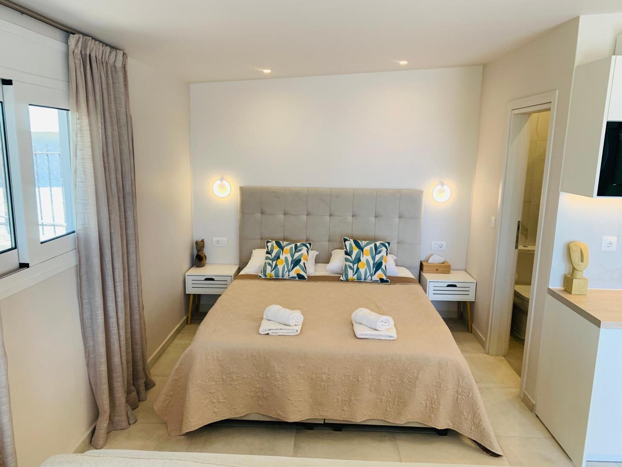 Thelfi Luxury Studio In Attica - Close To Varkiza Beach - Sea View Βάρη Εξωτερικό φωτογραφία