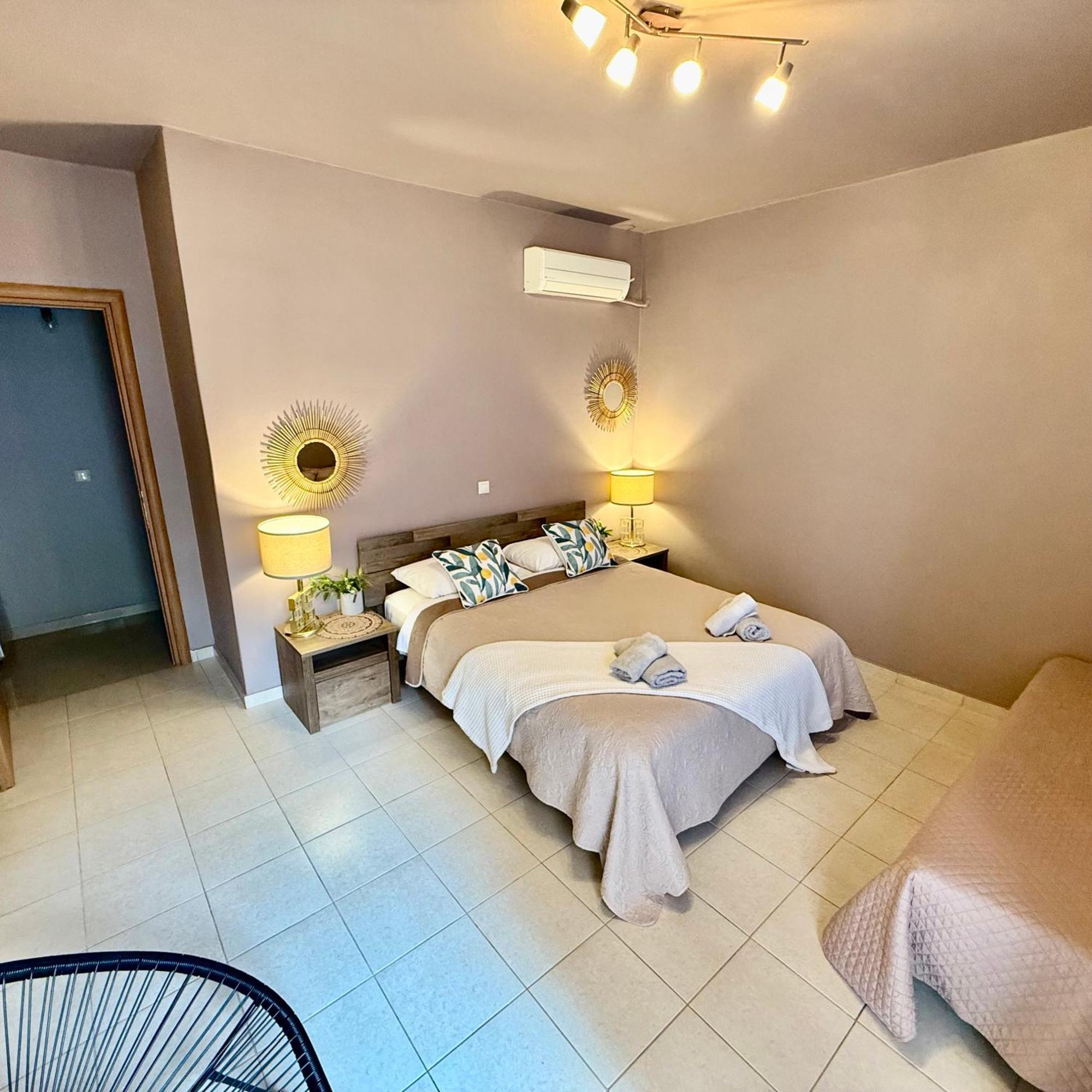 Thelfi Luxury Studio In Attica - Close To Varkiza Beach - Sea View Βάρη Εξωτερικό φωτογραφία